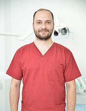 Ivan Andrusceac Medic dentist specializat in endodontie